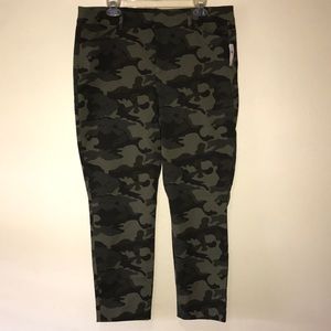 NWT Old Navy High-Waisted Patterned Pixie Ankle Pants